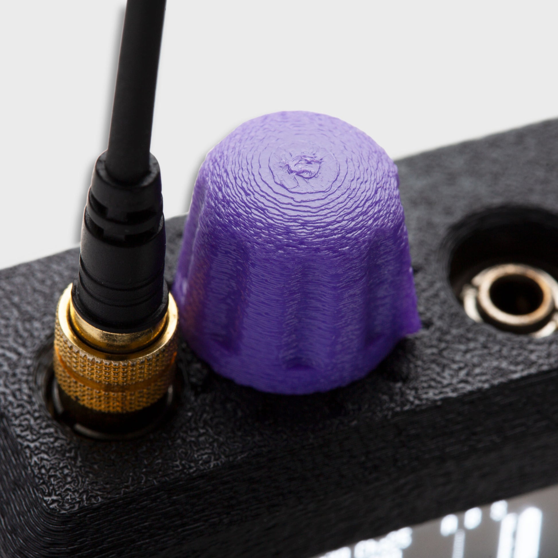 Wisycom MPR30 with a CrabShell Knob - Cantar Purple